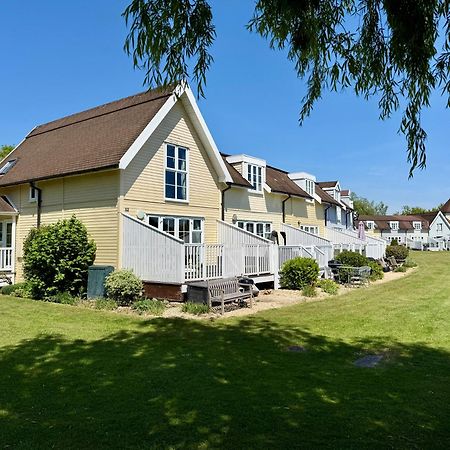 Emerald Lake House South Cerney Exterior foto