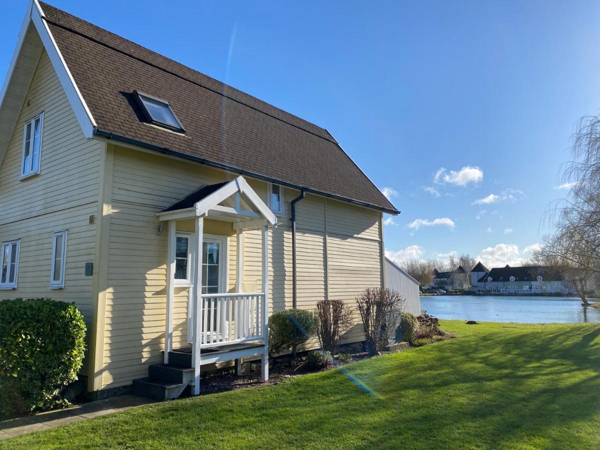 Emerald Lake House South Cerney Exterior foto