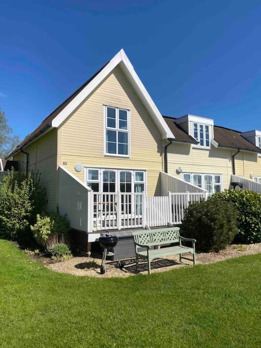 Emerald Lake House South Cerney Exterior foto