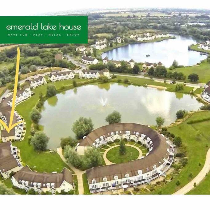 Emerald Lake House South Cerney Exterior foto